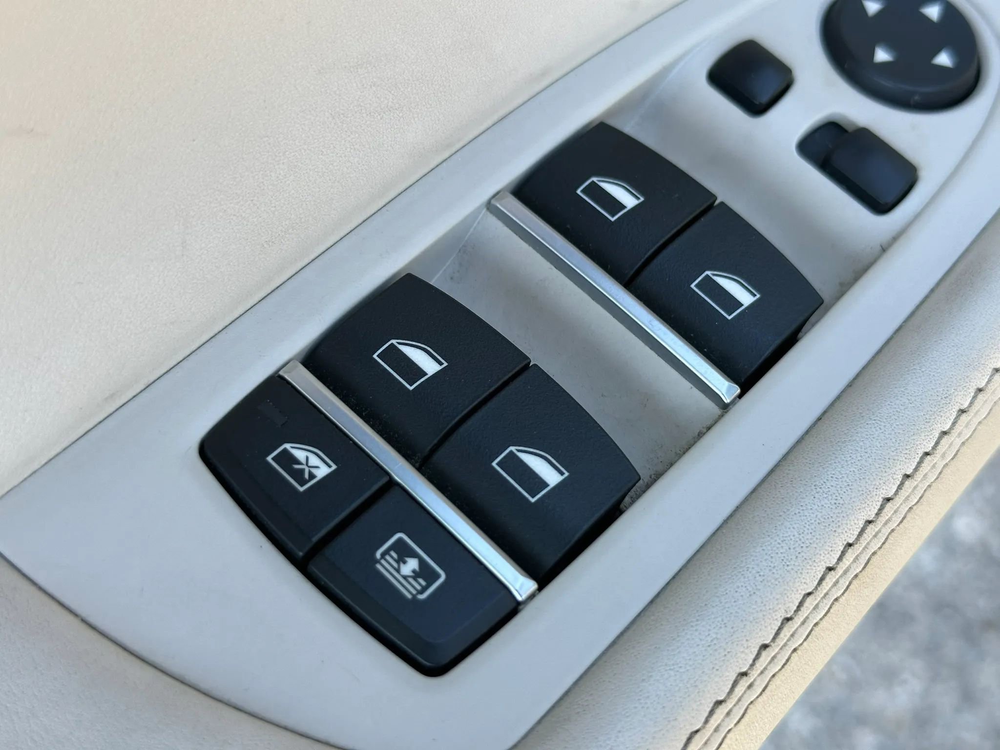 Used 2013 BMW 740i RWD image 55