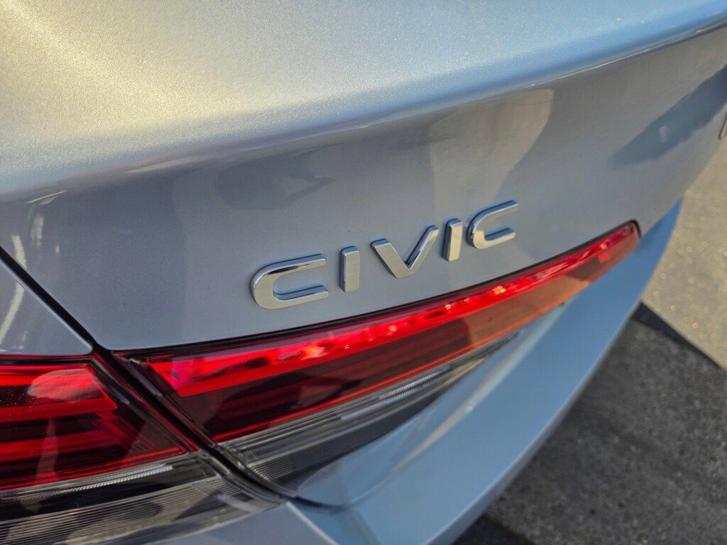 Certified 2023 Honda Civic Touring image 10