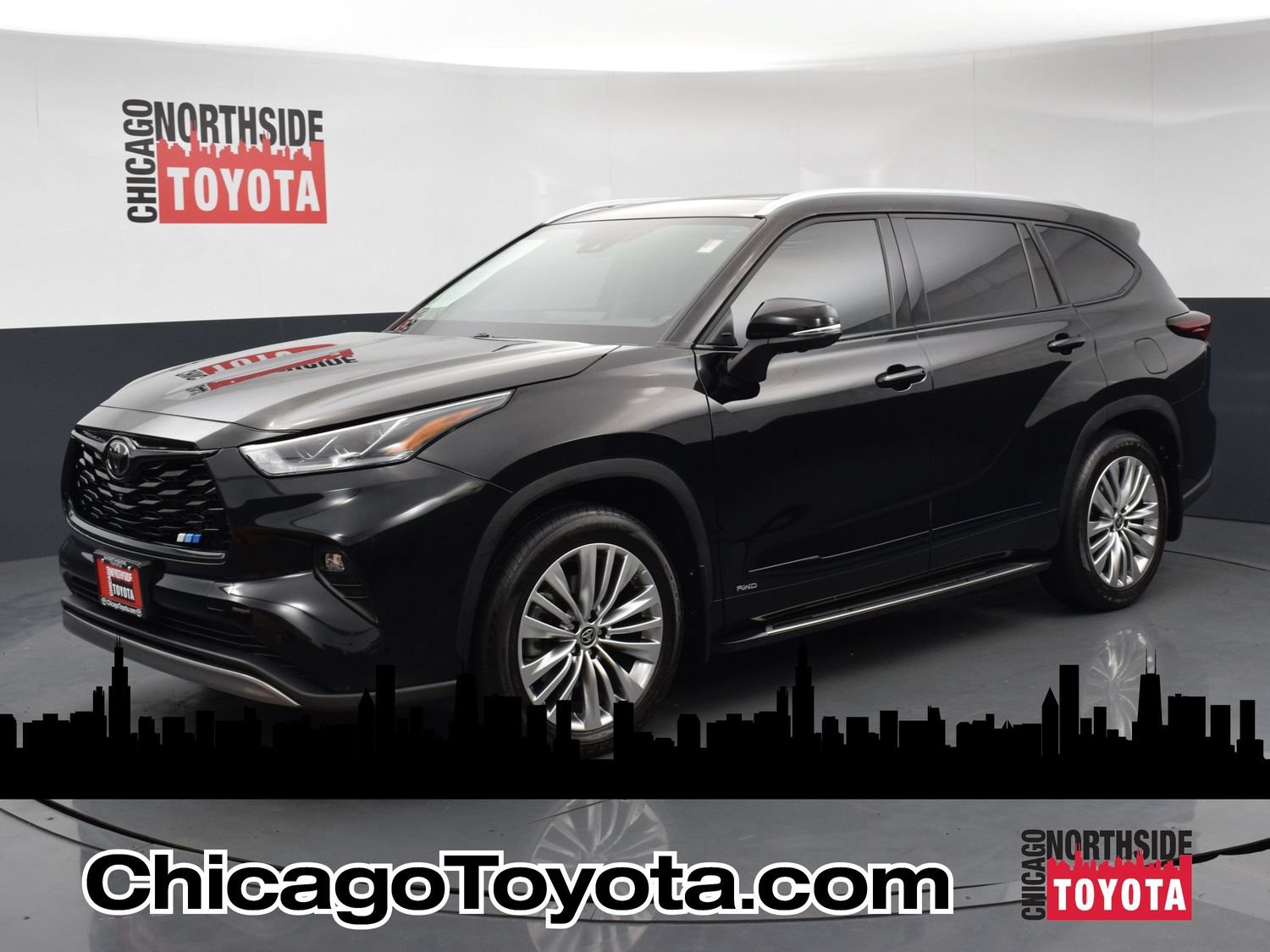 Used 2025 Toyota Highlander Platinum AWD/4WD image 1
