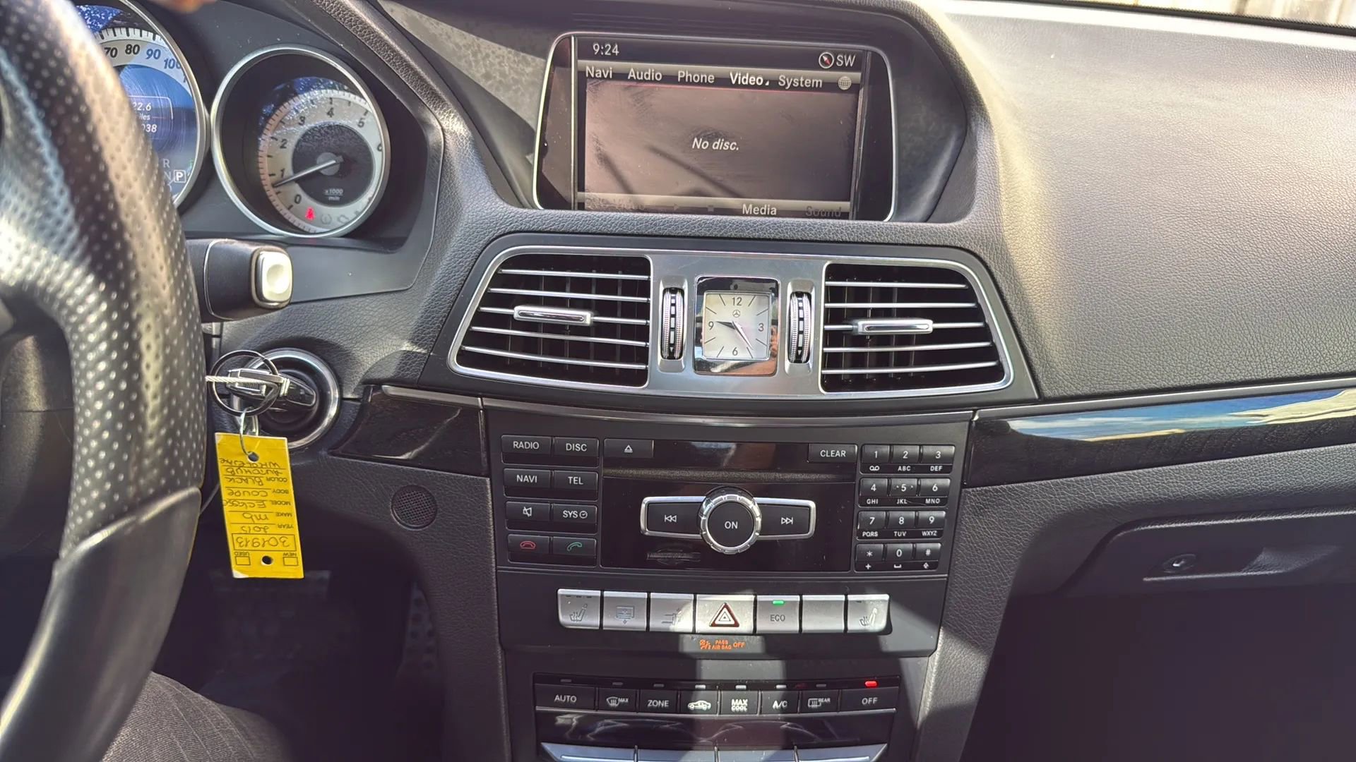 Used 2015 Mercedes-Benz E 400 4MATIC Coupe image 17