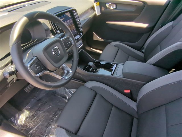 New 2025 Volvo EX40 Core w/ Climate Package image 19