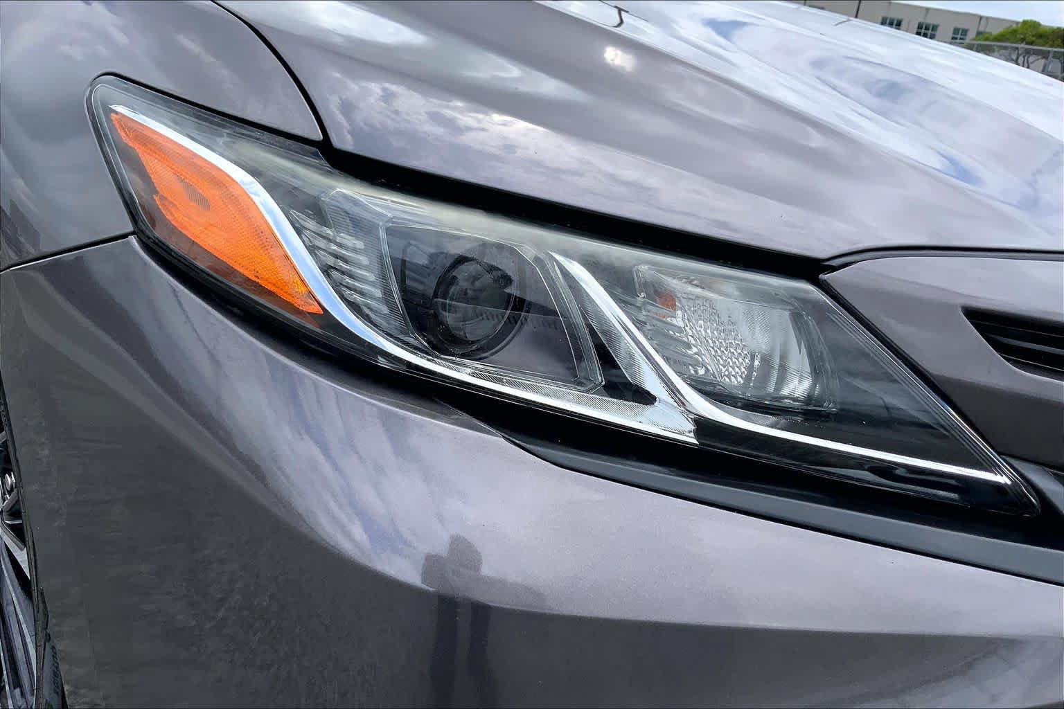 Used 2019 Toyota Camry SE FWD image 26