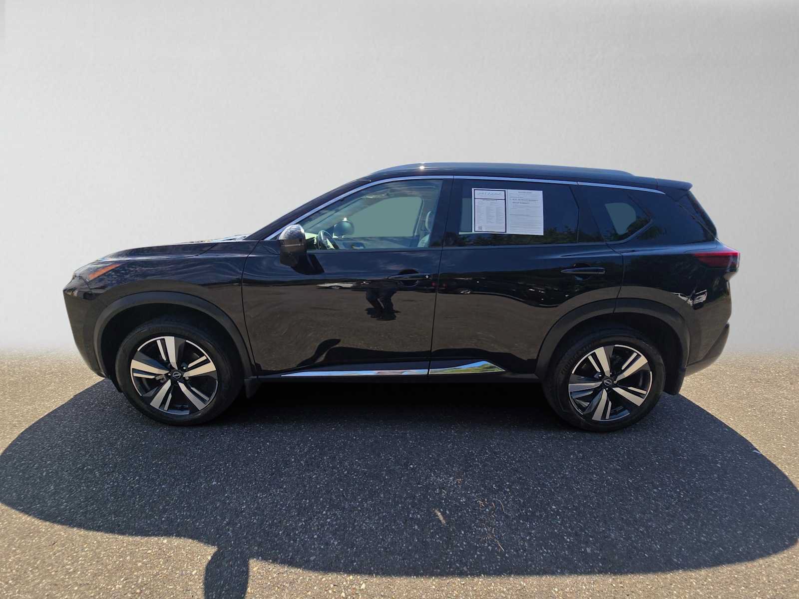 Used 2023 Nissan Rogue SL AWD/4WD image 6