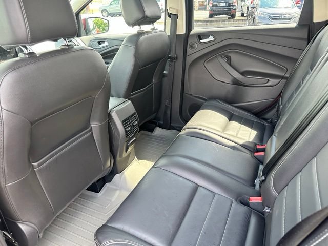Used 2015 Ford Escape Titanium w/ Equipment Group 301A AWD/4WD image 21