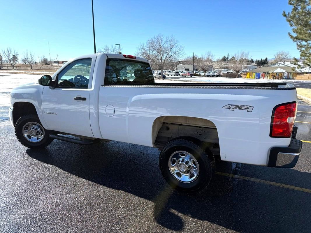Used 2008 Chevrolet Silverado 2500 W/T image 2