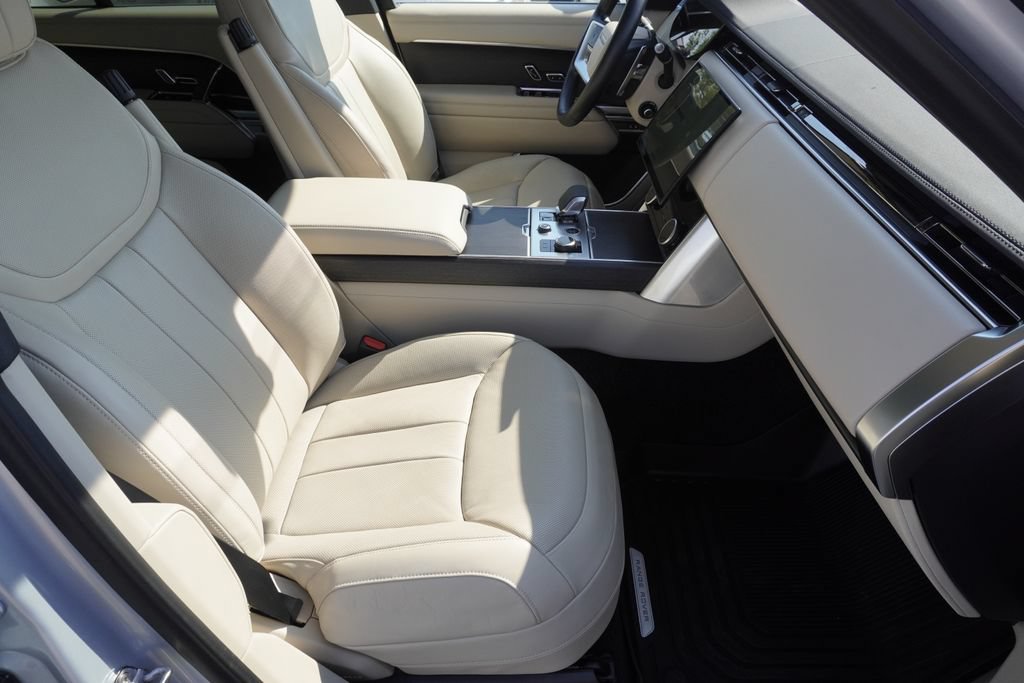 Used 2023 Land Rover Range Rover SE AWD/4WD image 23