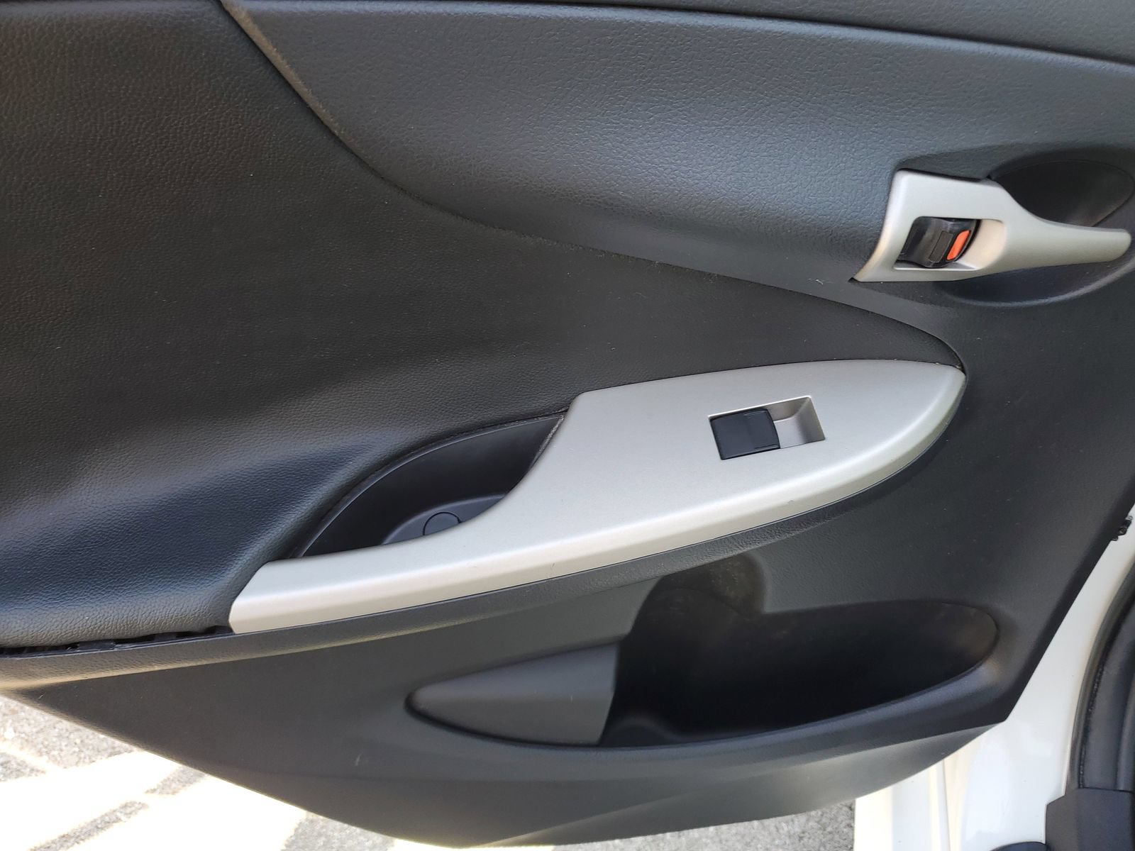 Used 2012 Toyota Corolla S FWD image 16