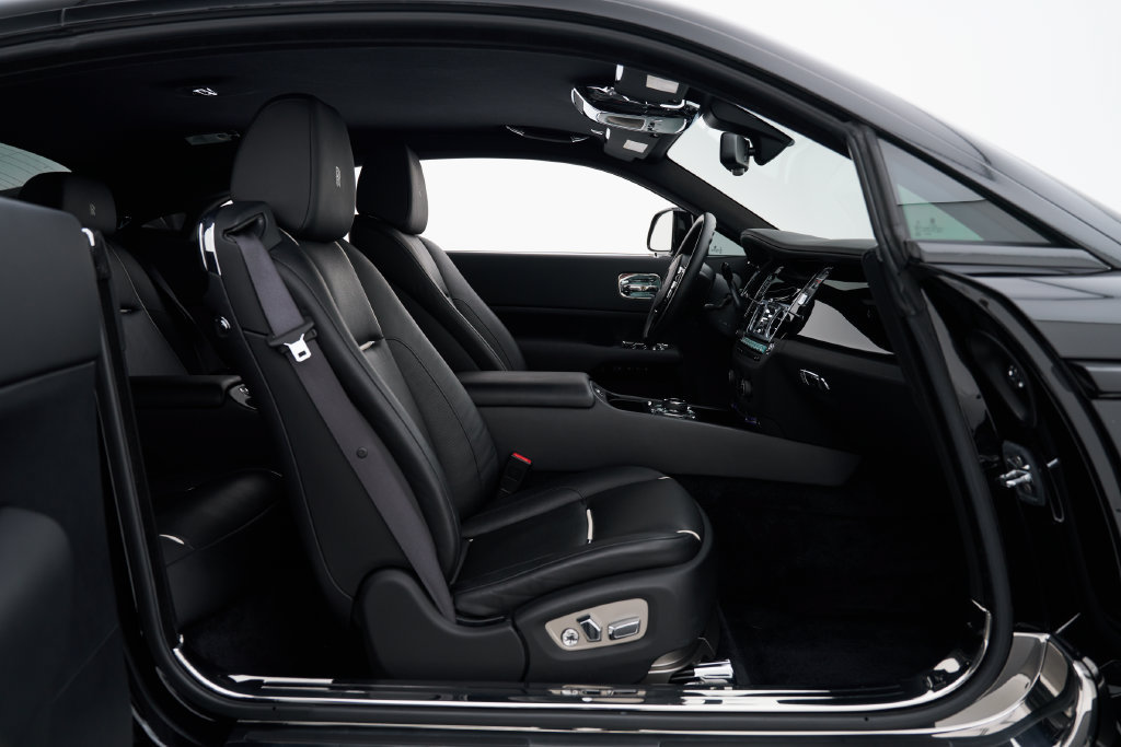 Used 2015 Rolls-Royce Wraith RWD image 35