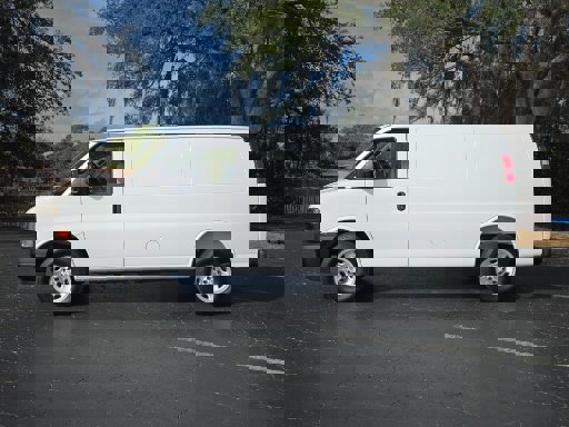 Used 2025 Chevrolet Express 2500 w/ Driver Convenience Package image 9