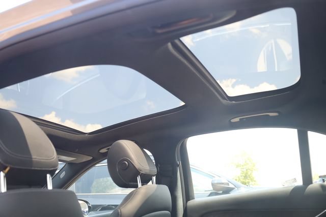 Used 2020 Mercedes-Benz E 350 4MATIC Sedan w/ Parking Assistance Package image 22