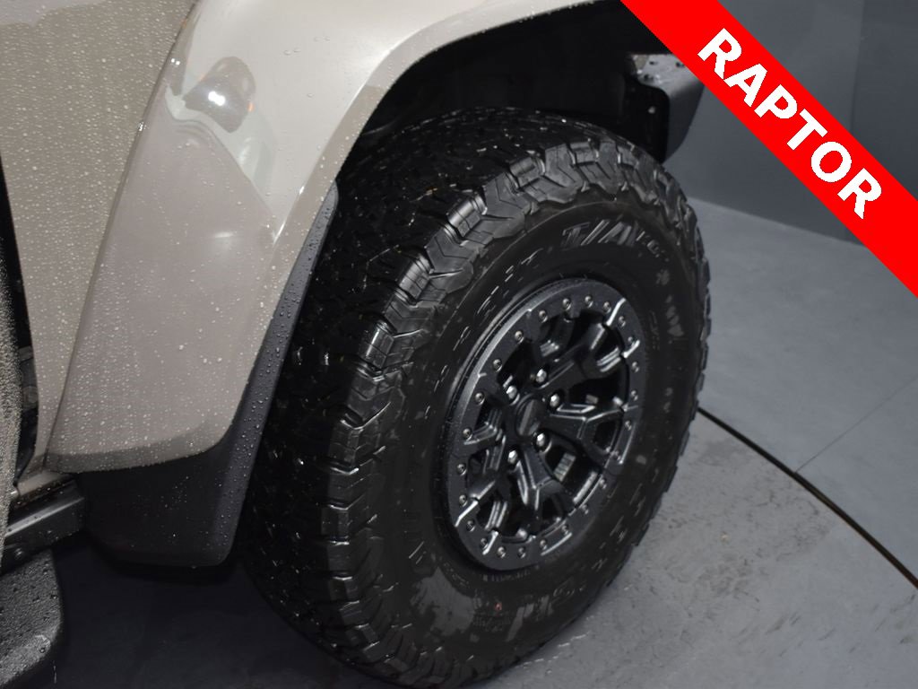 New 2025 Ford Bronco Raptor image 18