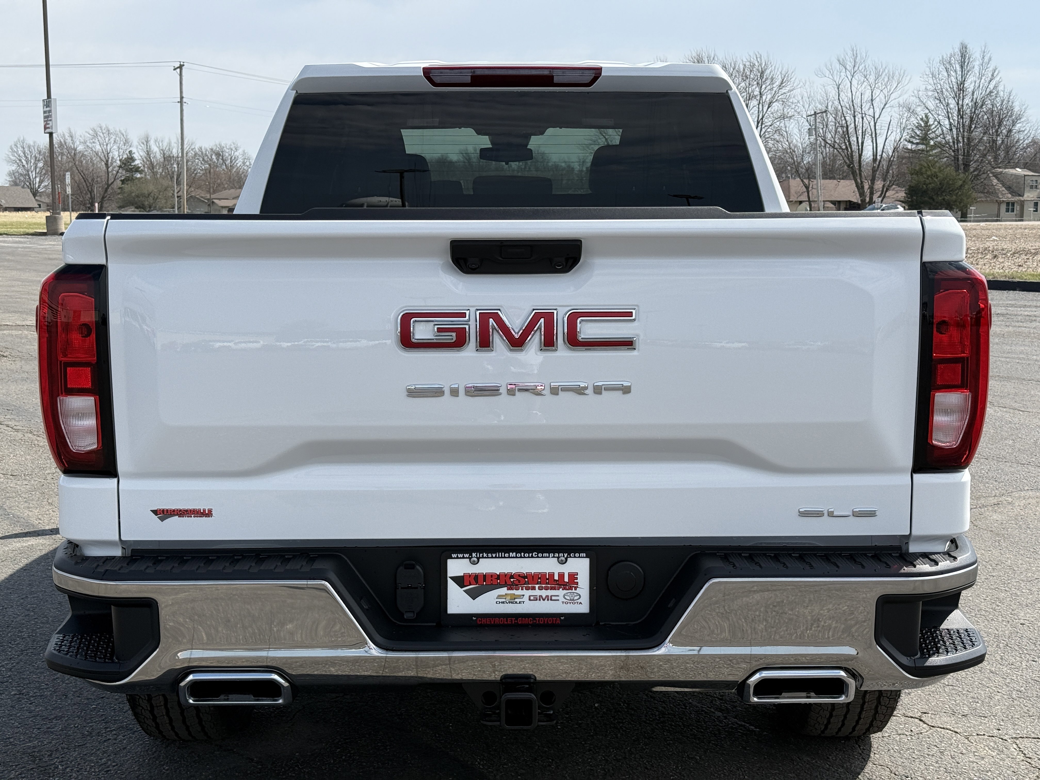 New 2026 GMC Sierra 1500 SLE image 5