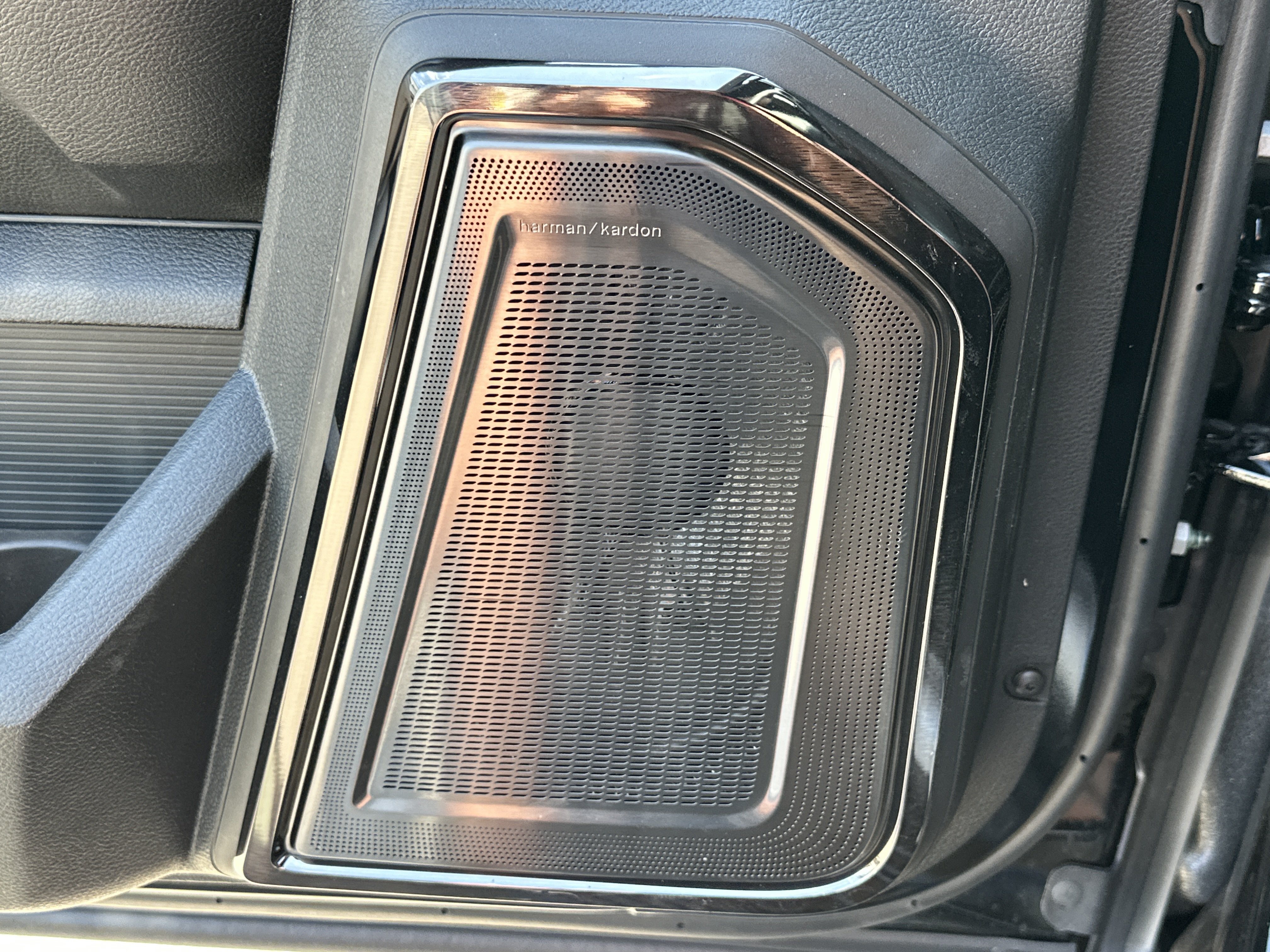 New 2026 RAM 2500 Limited AWD/4WD image 15