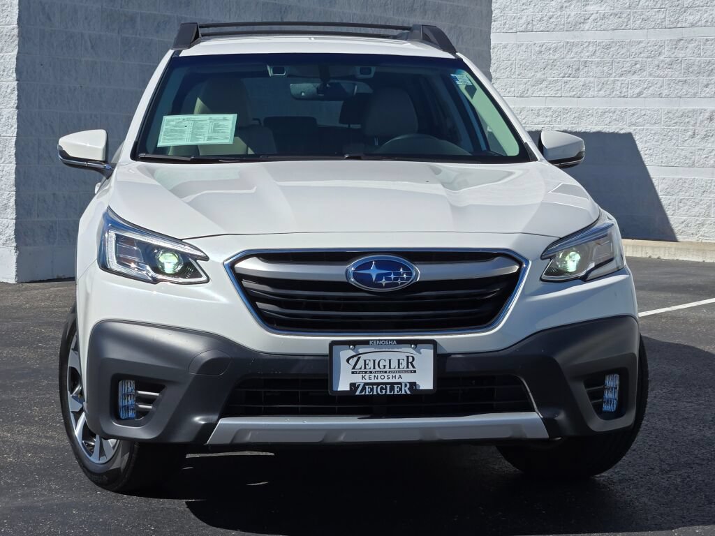 Used 2020 Subaru Outback Limited w/ Popular Package #2 AWD/4WD image 3