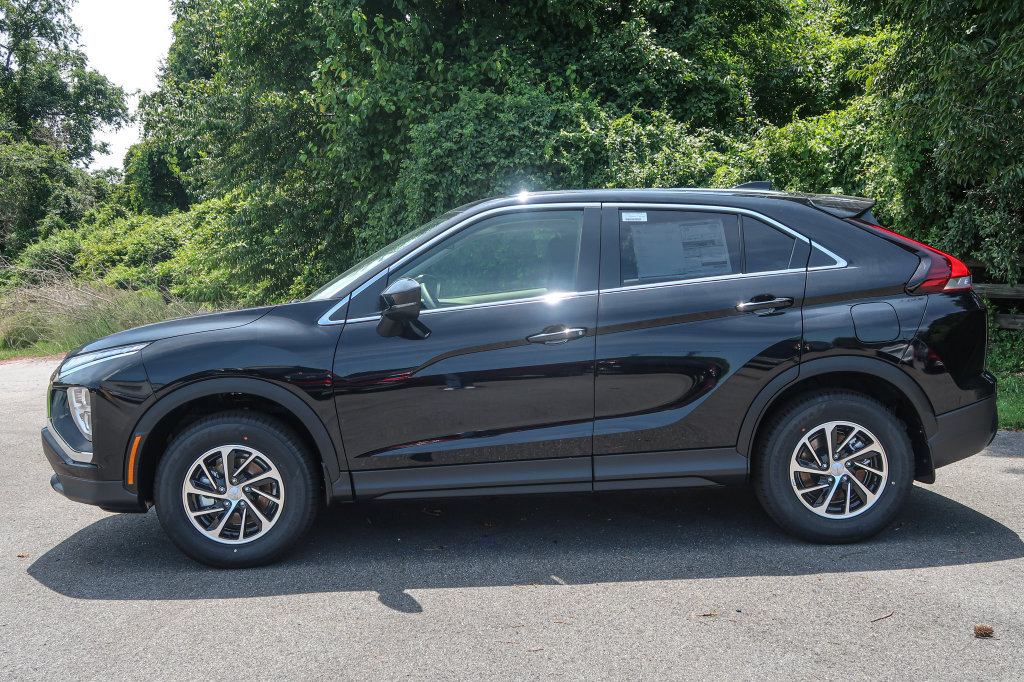 New 2026 Mitsubishi Eclipse Cross ES AWD/4WD image 2