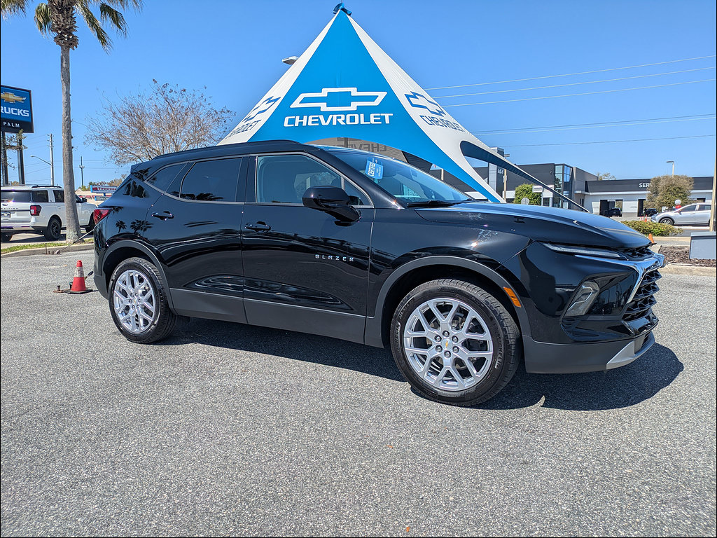 Certified 2024 Chevrolet Blazer LT w/ Convenience Package AWD/4WD image 29