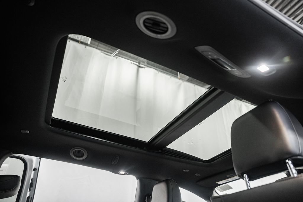 New 2026 Chrysler Pacifica Select image 33