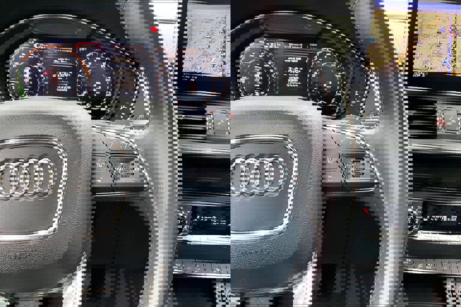 Used 2020 Audi Q5 e Premium Plus w/ Premium Plus Package image 22