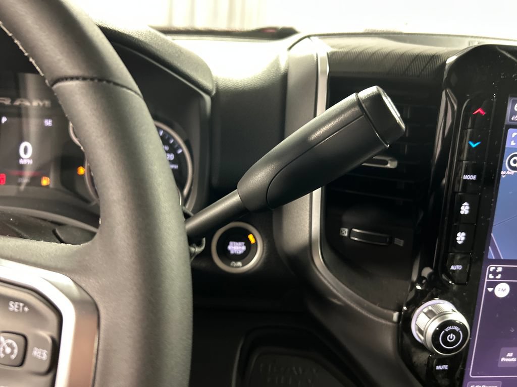 New 2026 RAM 2500 Big Horn AWD/4WD image 17