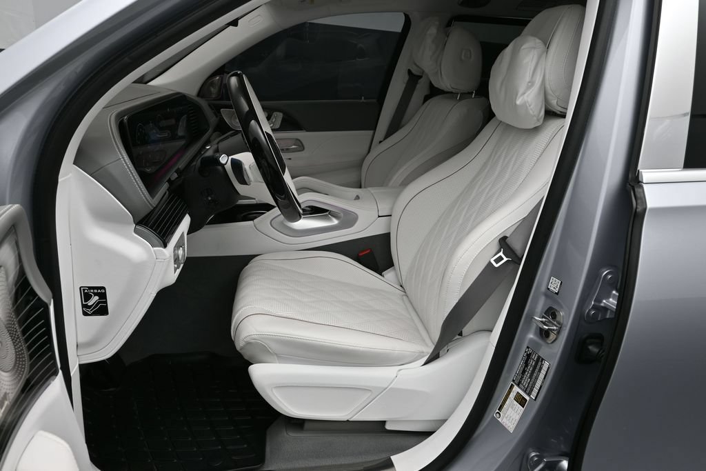 Used 2025 Mercedes-Benz Maybach GLS 600 4MATIC image 5