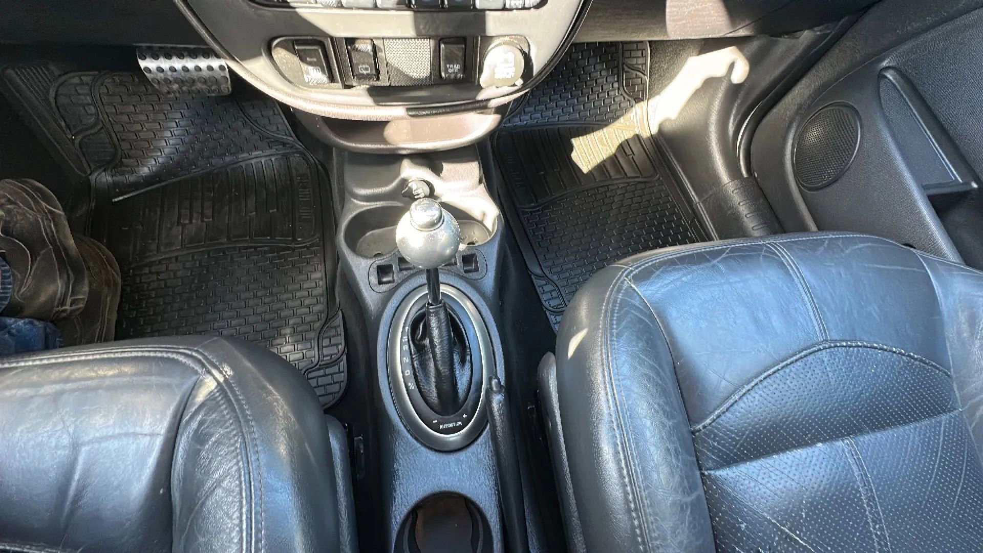 Used 2004 Chrysler PT Cruiser GT image 14