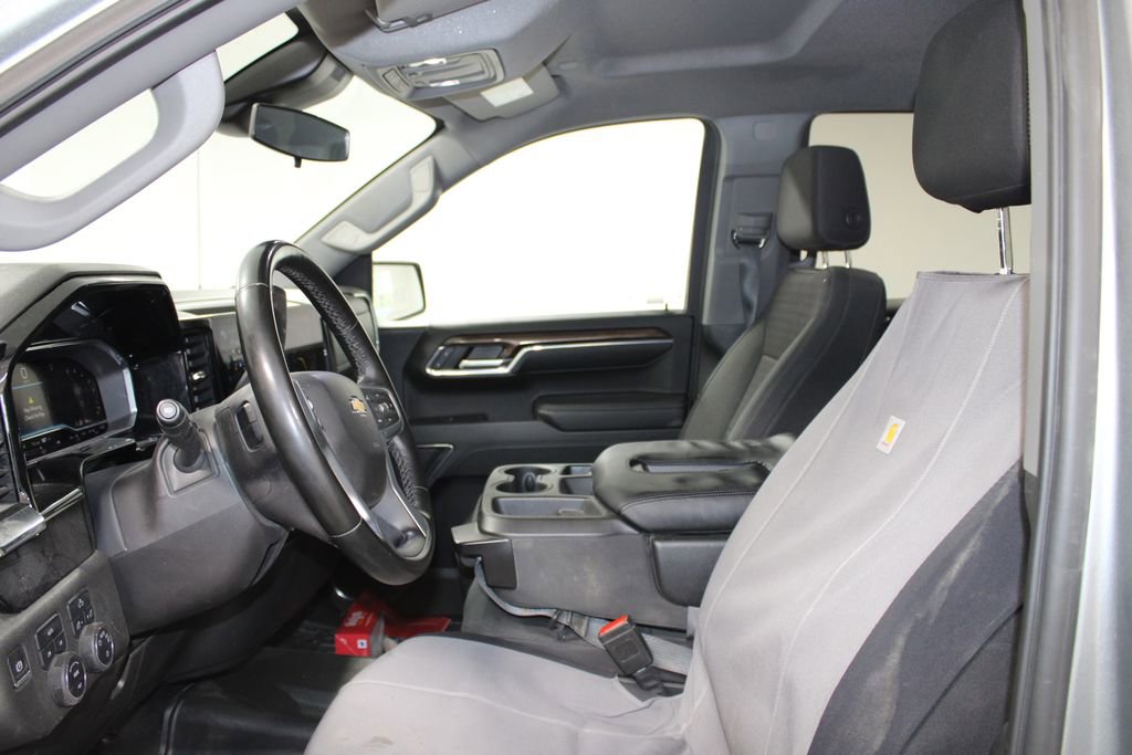 Used 2024 Chevrolet Silverado 1500 LT image 17