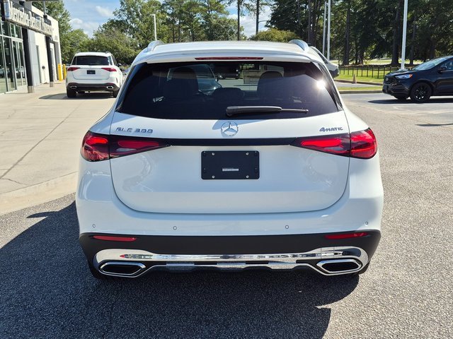 New 2026 Mercedes-Benz GLC 300 4MATIC image 3