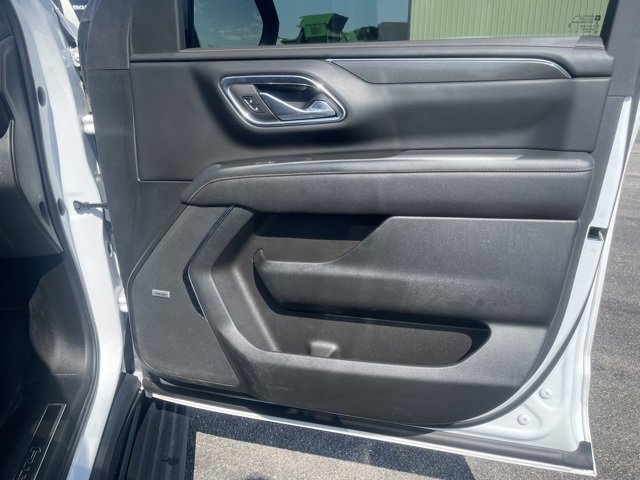 Used 2023 GMC Yukon AT4 w/ AT4 Premium Plus Package image 13