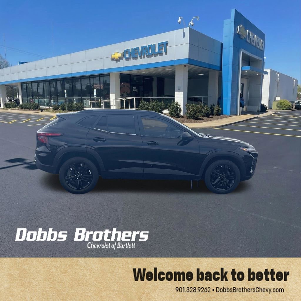 Used 2024 Chevrolet Trax ACTIV w/ Sunroof Package image 8