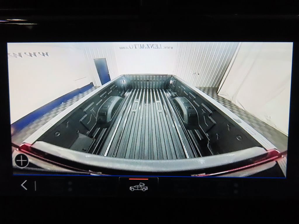 Used 2025 GMC Sierra 3500 AT4 w/ AT4 Premium Plus Package image 26