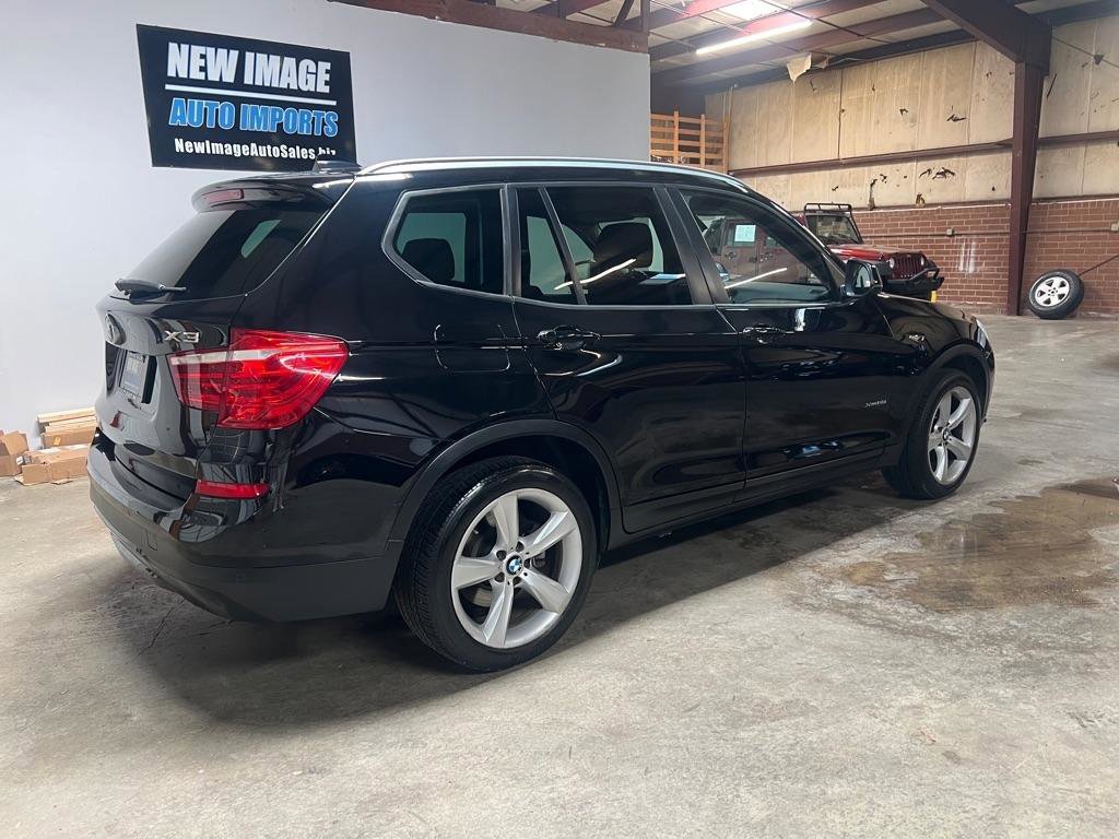 Used 2017 BMW X3 xDrive28i AWD/4WD image 3