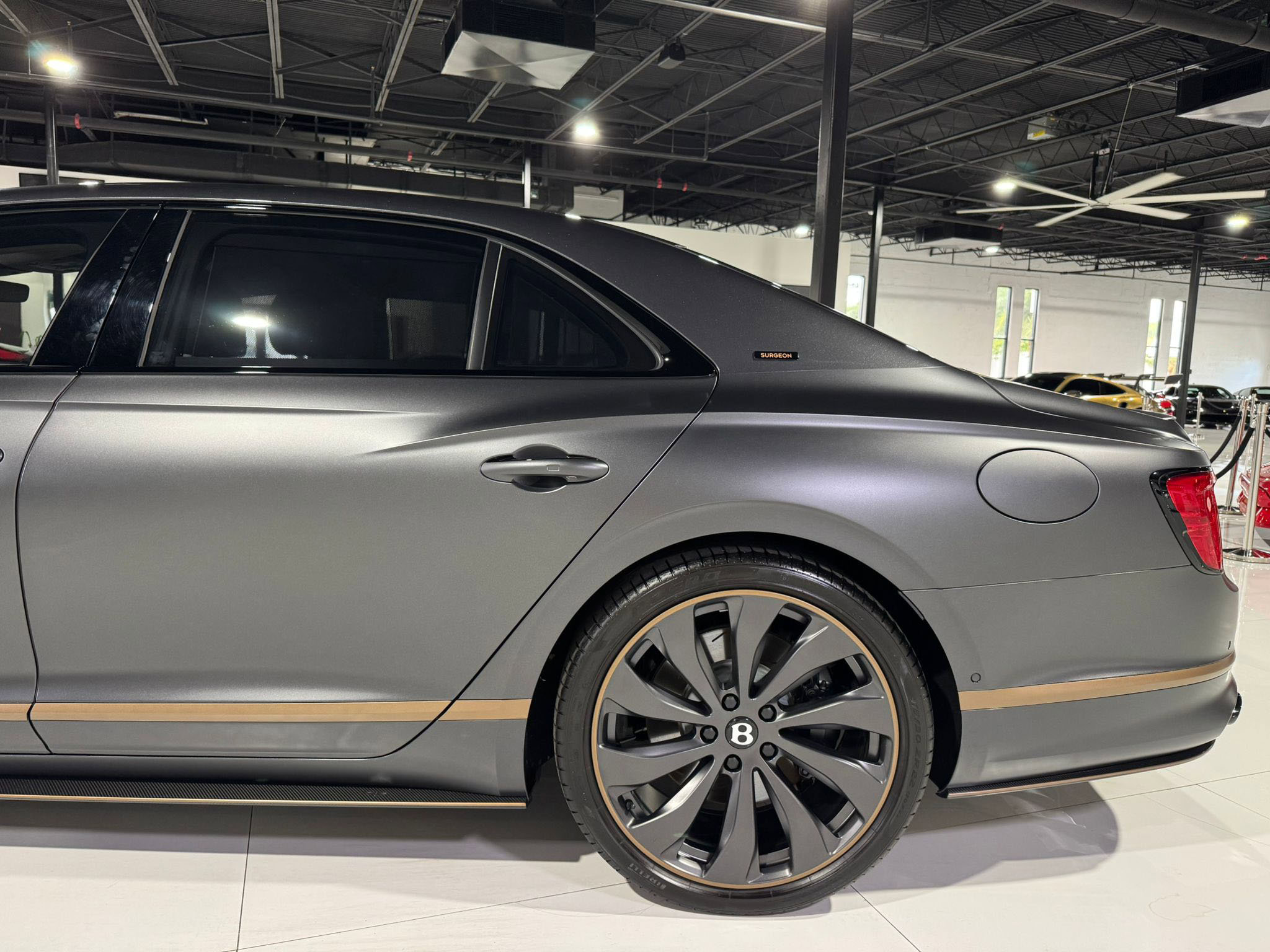 Used 2022 Bentley Flying Spur Plug-In Hybrid image 51