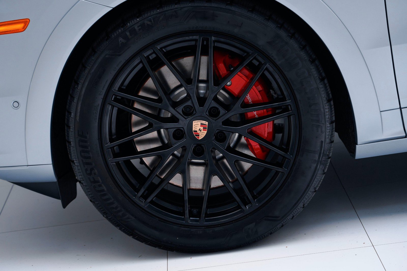 New 2026 Porsche Cayenne GTS image 10