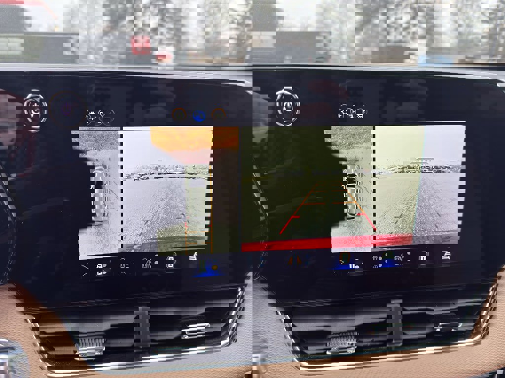 New 2026 Chevrolet Equinox ACTIV w/ Convenience Package III image 11