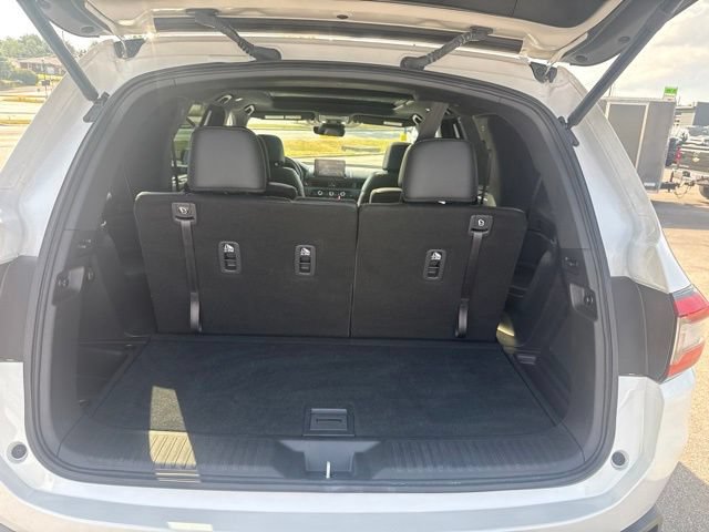 Used 2025 Honda Pilot TrailSport image 29