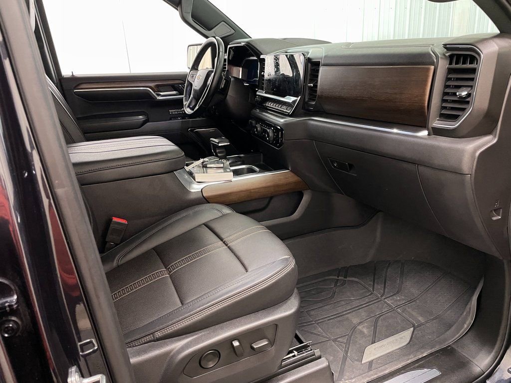 Certified 2024 Chevrolet Silverado 1500 High Country w/ High Country Premium Package image 45
