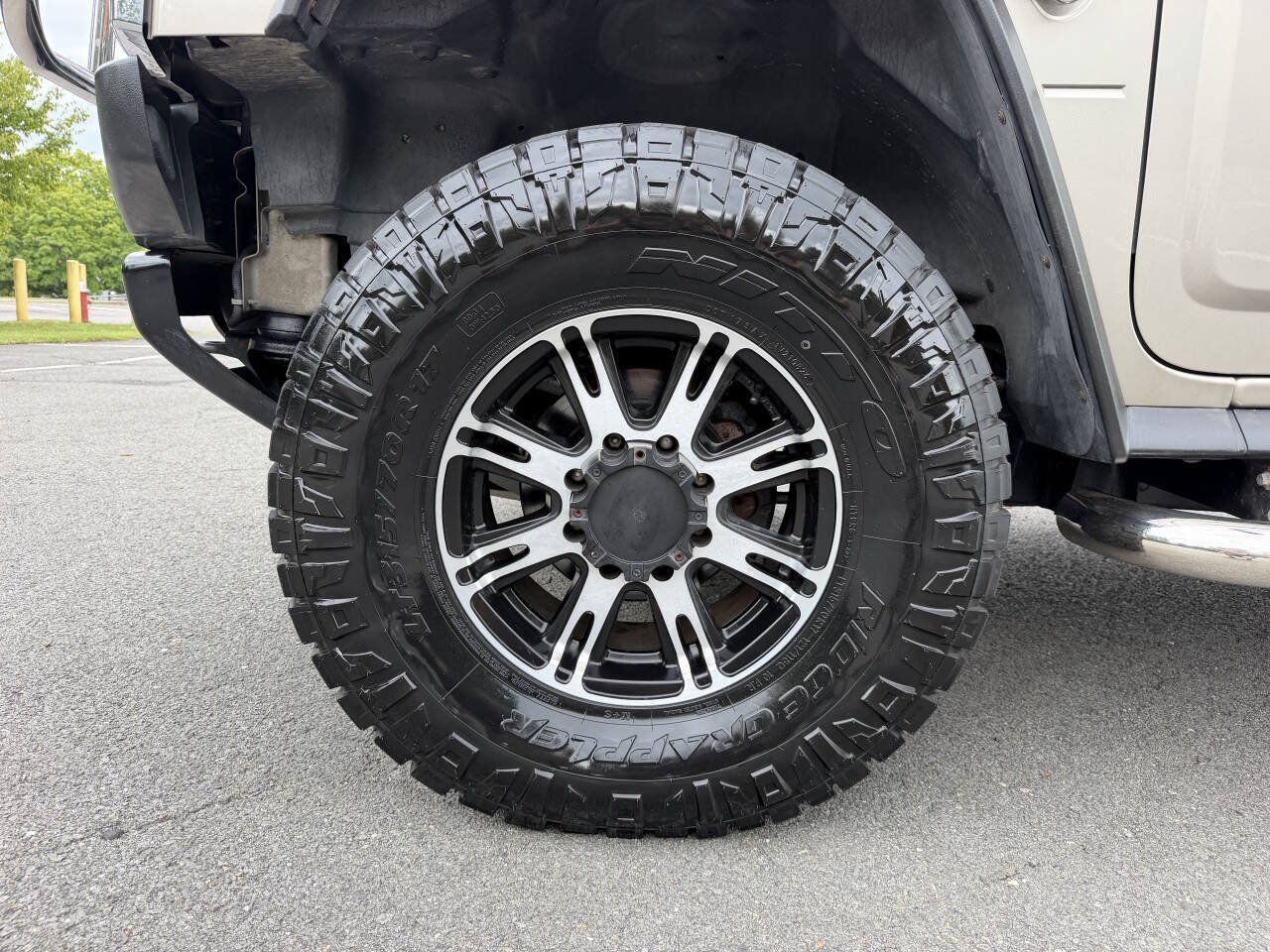 Used 2003 HUMMER H2 w/ Preferred Equipment Group AWD/4WD image 35