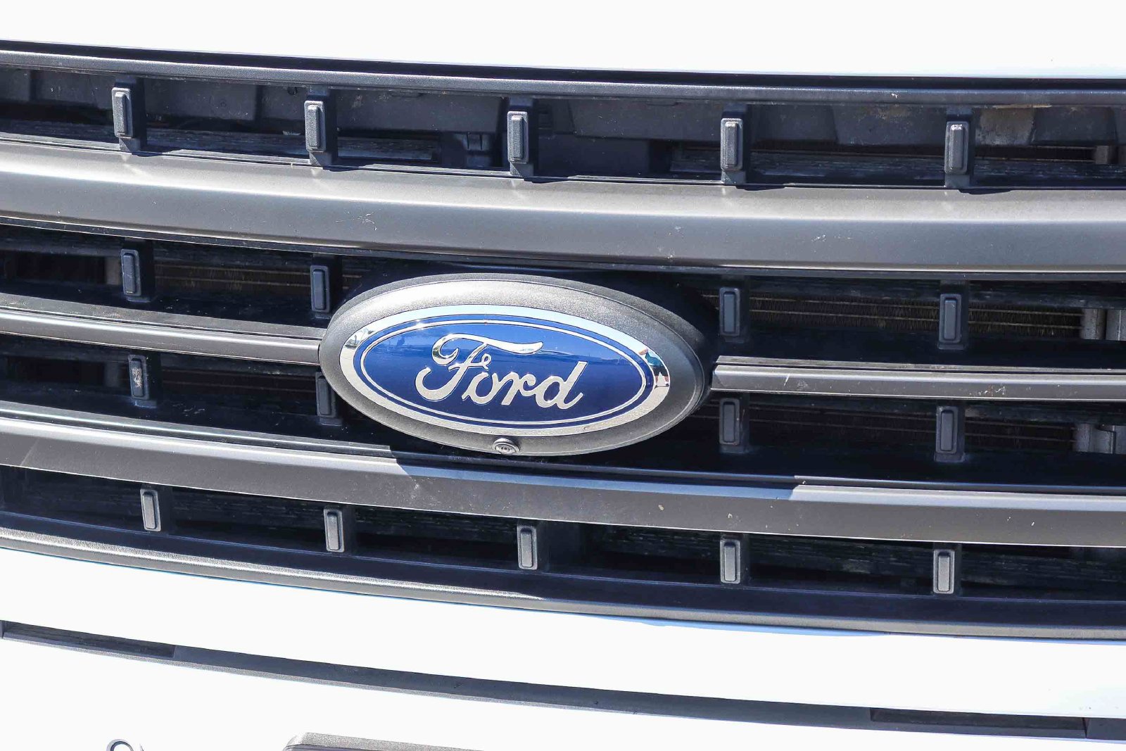 Used 2023 Ford F150 Lariat w/ Equipment Group 502A High AWD/4WD image 12