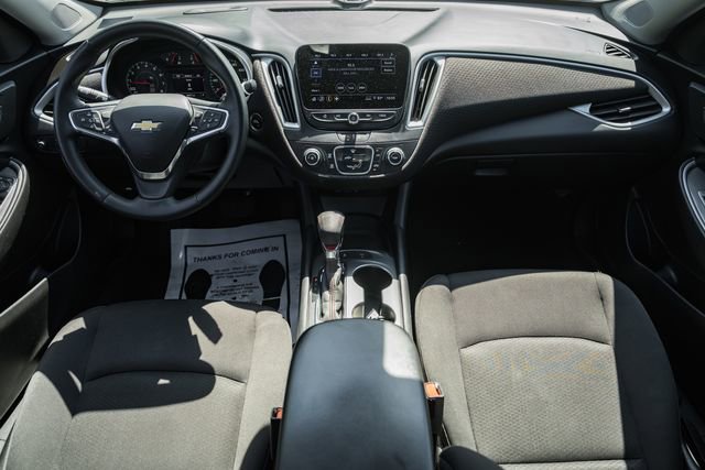 Used 2024 Chevrolet Malibu RS FWD image 24
