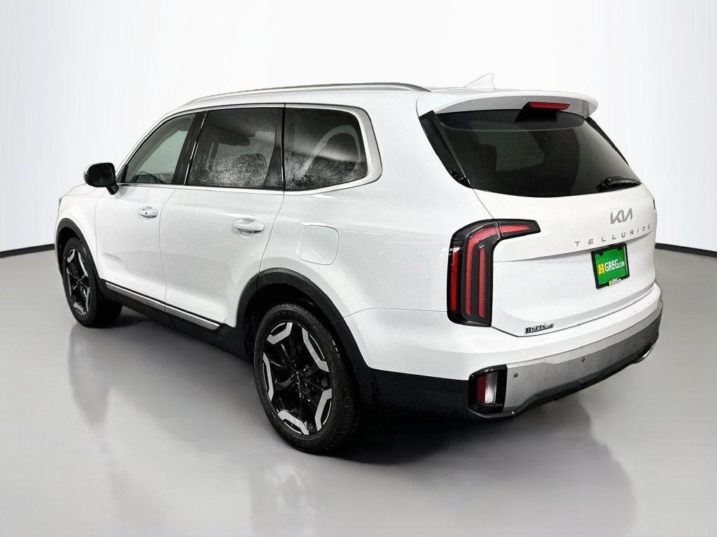 Used 2024 Kia Telluride EX w/ EX Captain's Chair Package FWD image 7