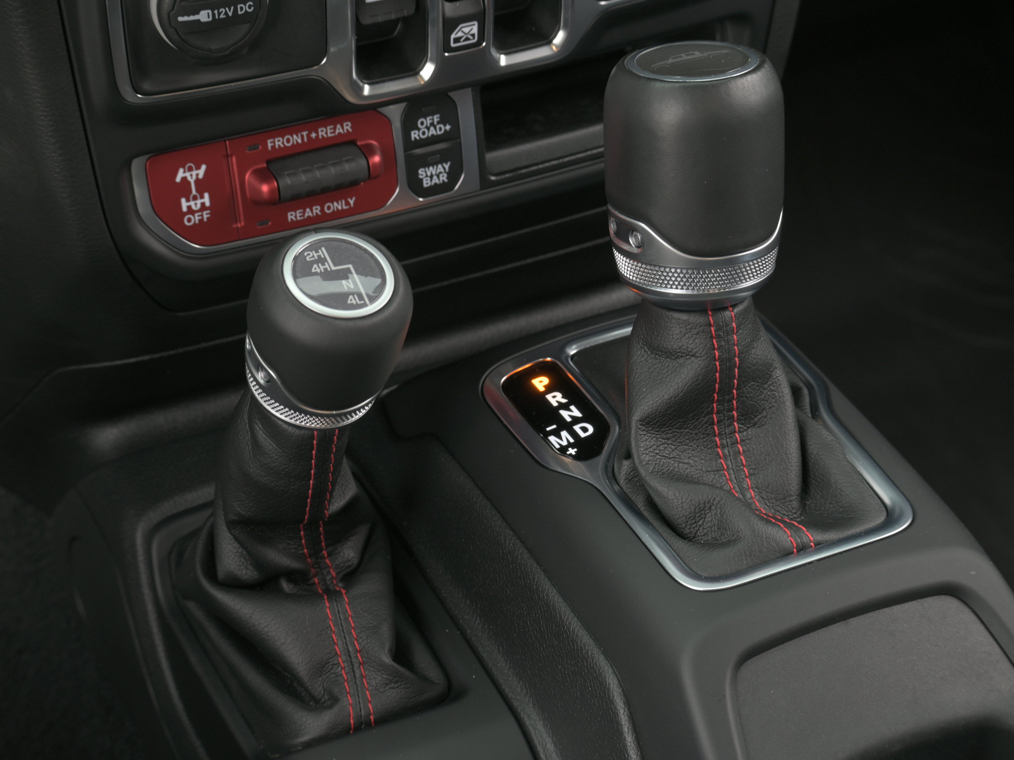 Used 2023 Jeep Gladiator Rubicon w/ Cold Weather Group AWD/4WD image 14