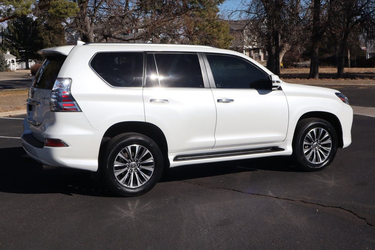 Used 2022 Lexus GX 460 Luxury w/ Off Road Package image 4
