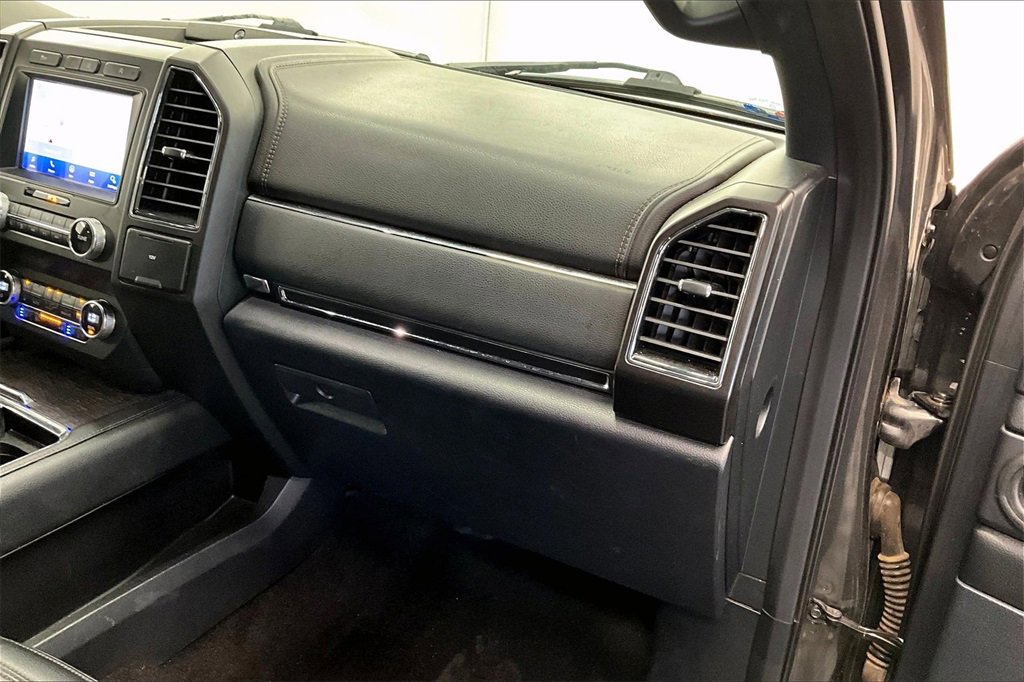 Used 2021 Ford Expedition Max Limited image 15