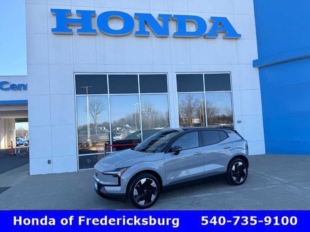 Used 2025 Volvo EX30 Ultra image 1