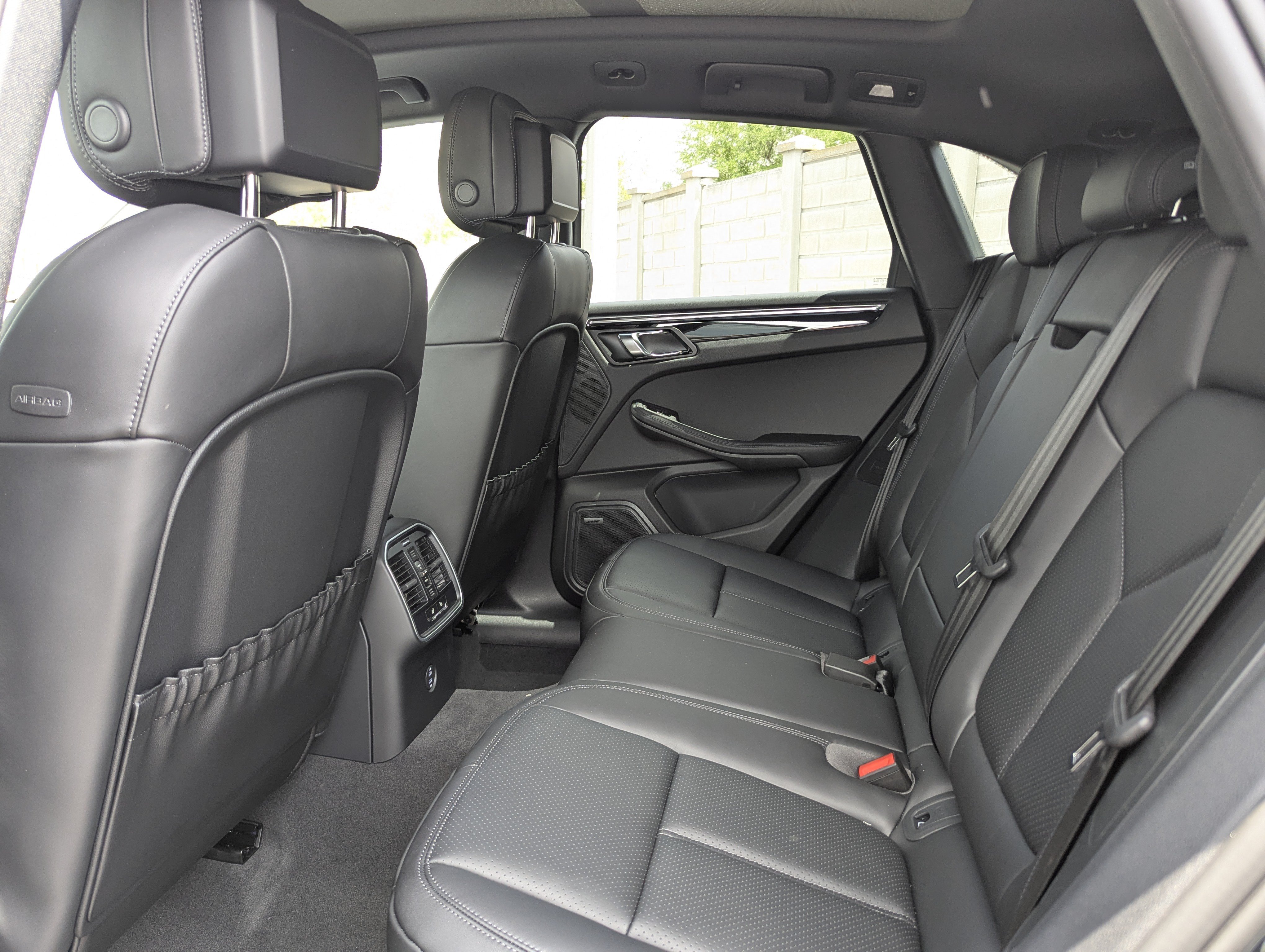 New 2026 Porsche Macan AWD/4WD image 19