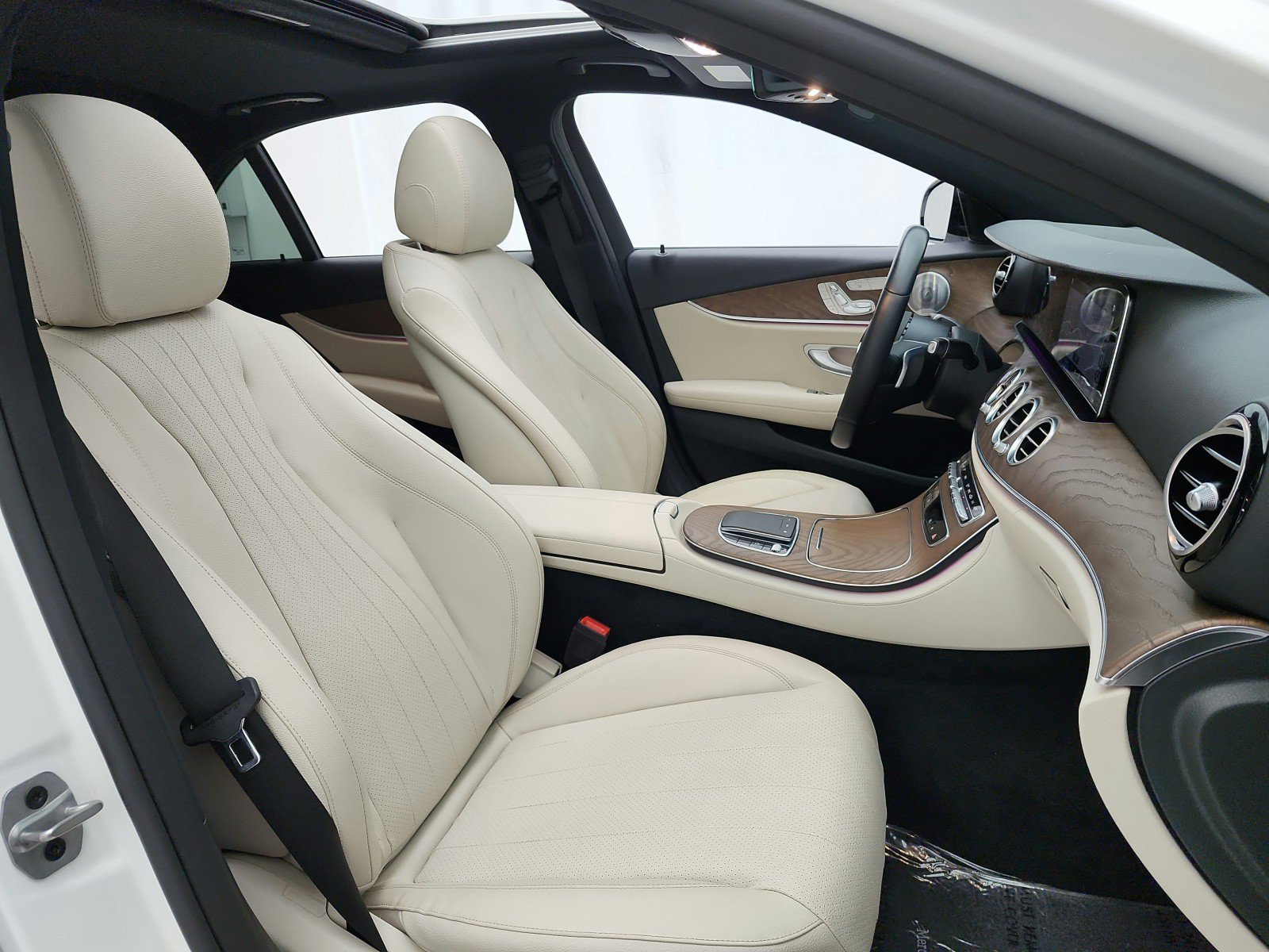 Used 2021 Mercedes-Benz E 350 Sedan image 20