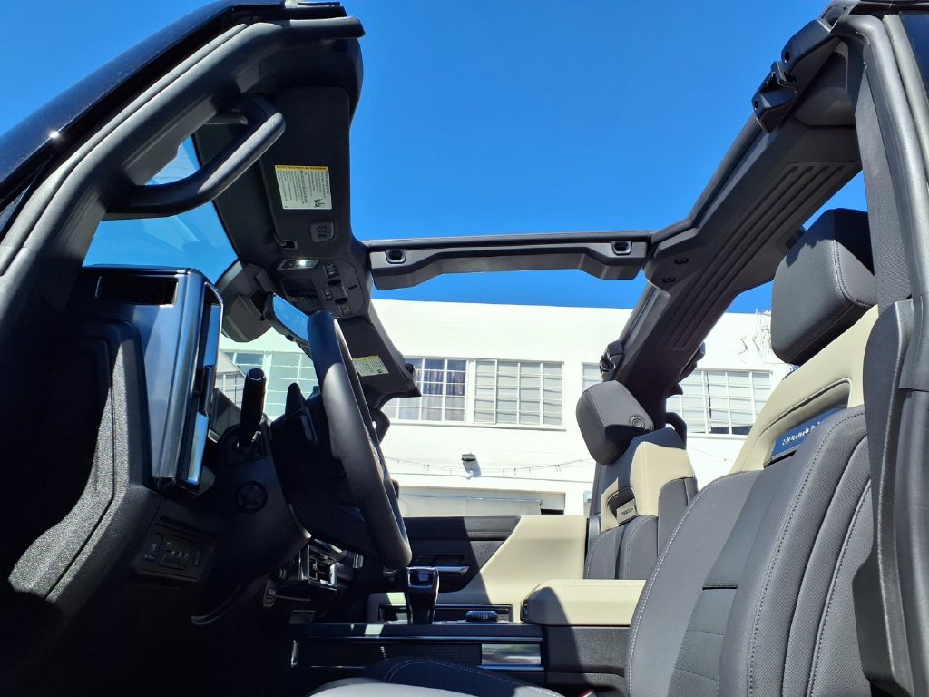 Used 2026 GMC Hummer EV SUV AWD/4WD image 22
