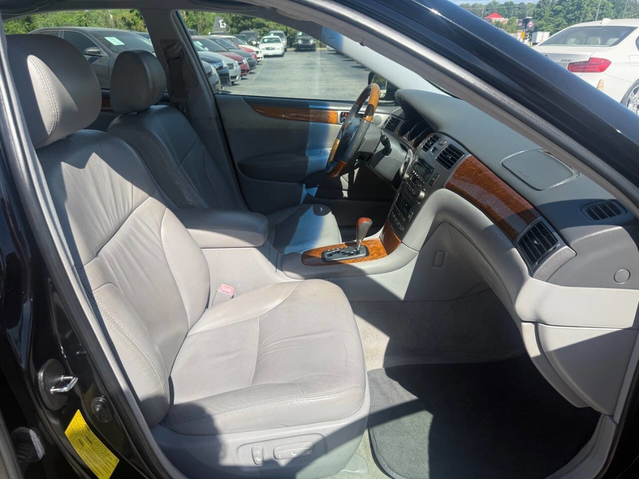 Used 2005 Lexus ES 330 image 13