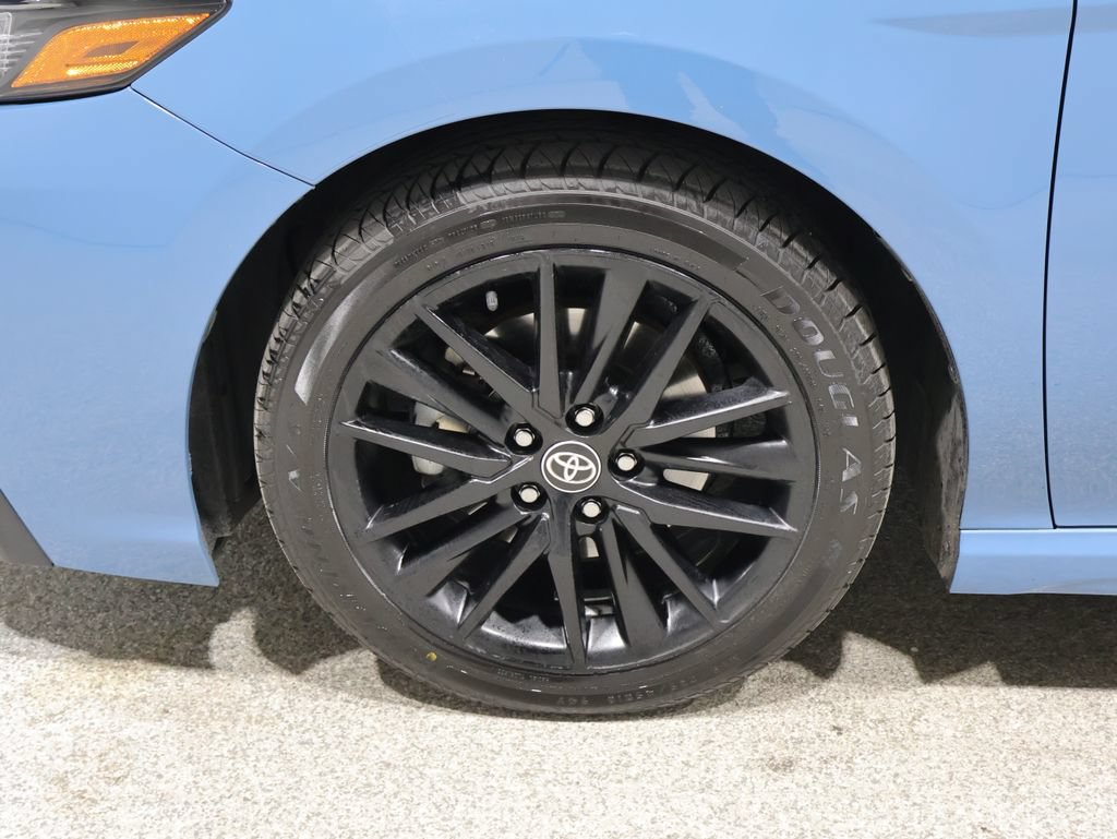 Used 2023 Toyota Camry SE w/ Audio Upgrade Package FWD image 9