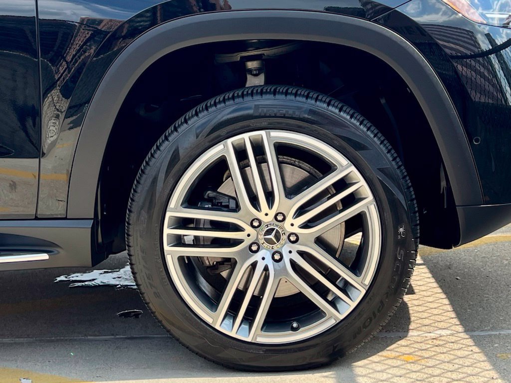 Certified 2026 Mercedes-Benz GLS 450 4MATIC image 13